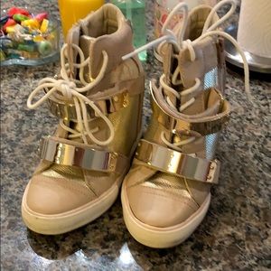 Beige and gold wedges